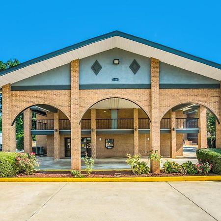 Americas Best Value Inn 斯托克布里奇 外观 照片