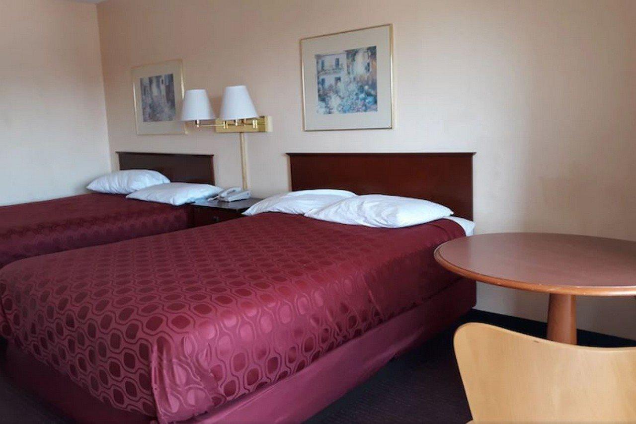 Americas Best Value Inn 斯托克布里奇 外观 照片