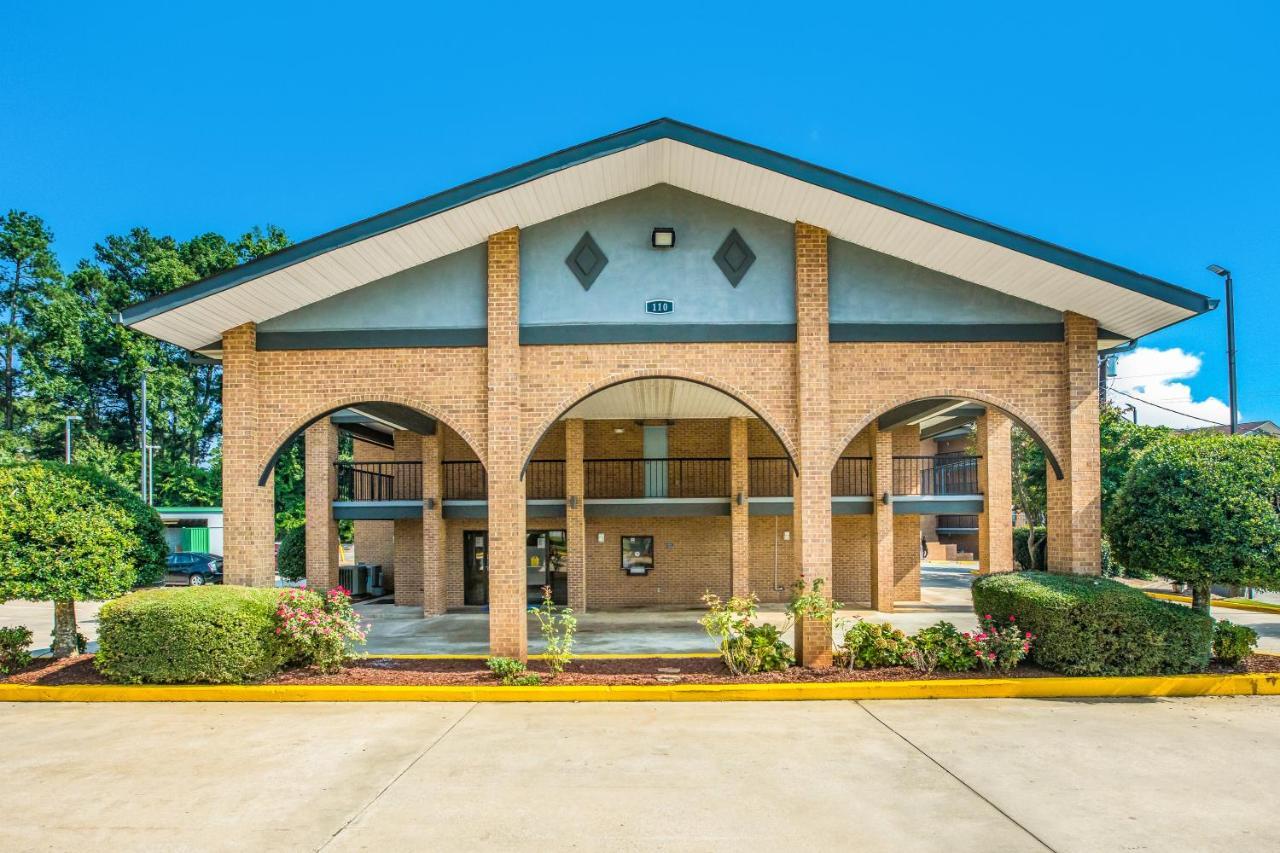 Americas Best Value Inn 斯托克布里奇 外观 照片