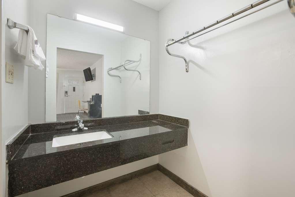 Americas Best Value Inn 斯托克布里奇 客房 照片