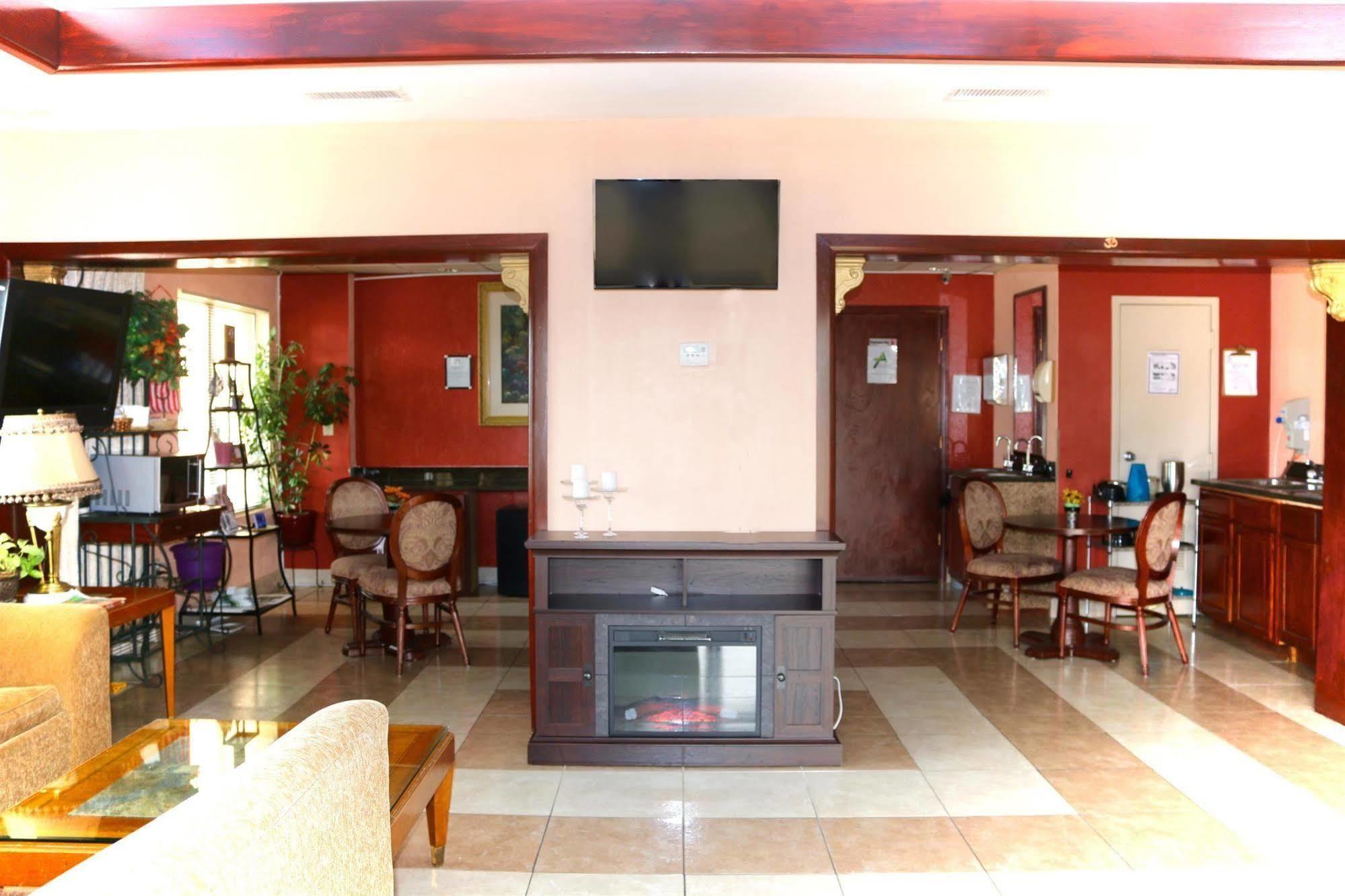 Americas Best Value Inn 斯托克布里奇 外观 照片